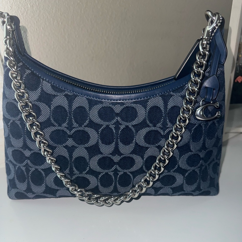 Coach Juliet 25
